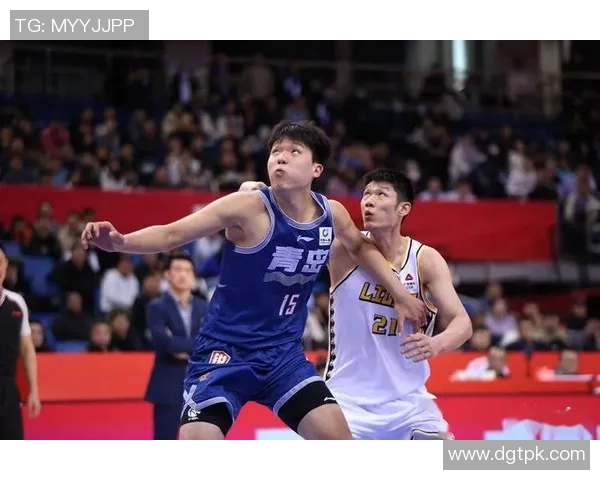 青岛男篮在第三节结束已经拿到了99分， 其三分命中率高达62%！