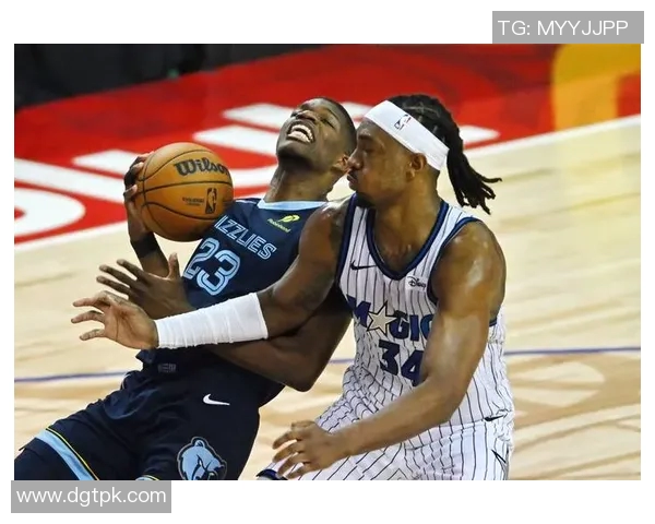 [2026年01月17日]灰熊全队抵达伦敦并造访圣保罗大教堂，莫兰特入镜